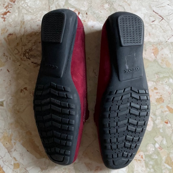 NWOT Geox suede loafers, red, size 38.5, new no box, silver buckle - Picture 2 of 4